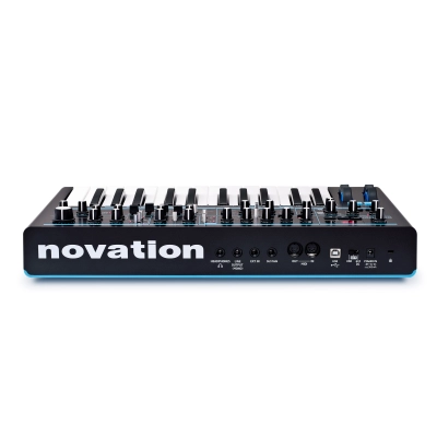 Sintezatorius Novation Bass Station 2