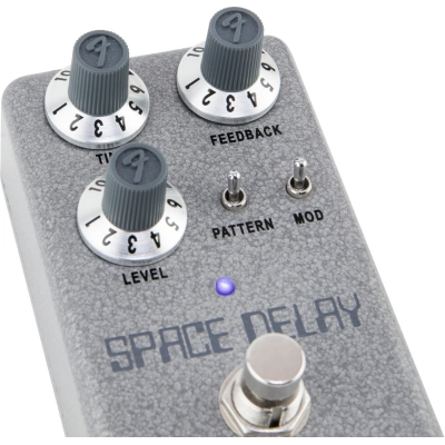 Pedalas Fender Hammertone Space Delay