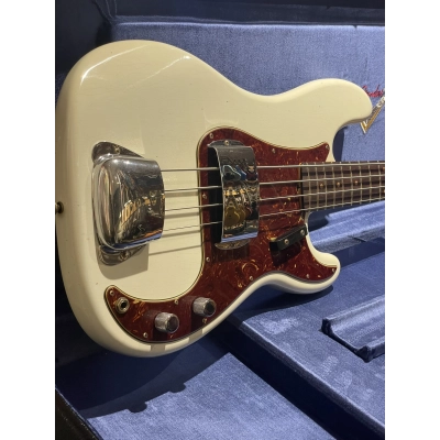 Bosinė gitara Fender Custom Shop 63 Precision Bass Journeyman Aged Olympic White