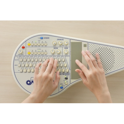 Sintezatorius Suzuki Omnichord OM-108