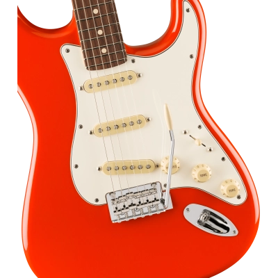 Elektrinė gitara Fender Player II Stratocaster, Rosewood Fingerboard, Coral Red