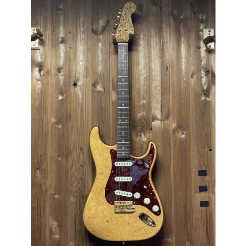 Elektrinė gitara Fender Custom Shop Artisan Maple Burl Stratocaster